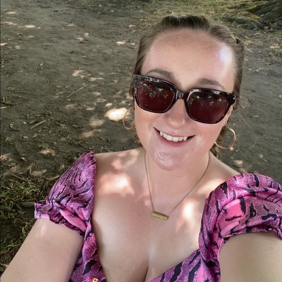 Meet your Posher, Katie - Picture 1 of 1